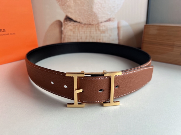 エルメスベルト正面デザイン